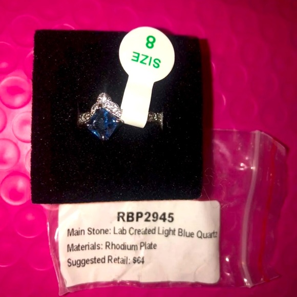 Ring - Picture 1 of 2